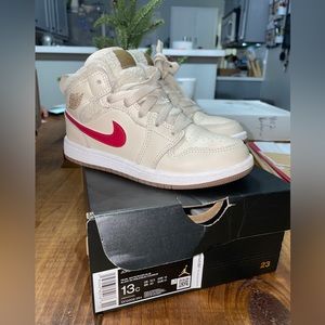Jordan 1 MID UTL (PS) 13c